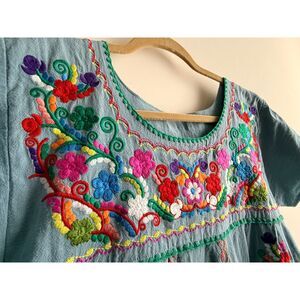 Beautiful BLUE Puebla dress w/ colorful embroidery - Women's Medium